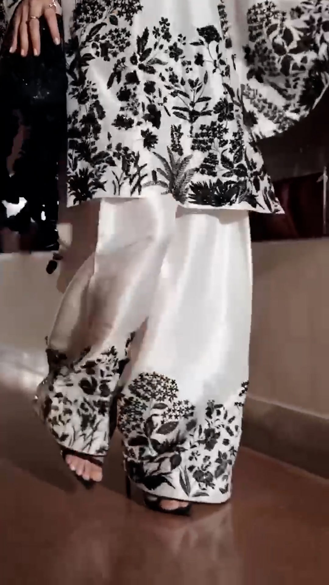 Noir Bloom Elegance