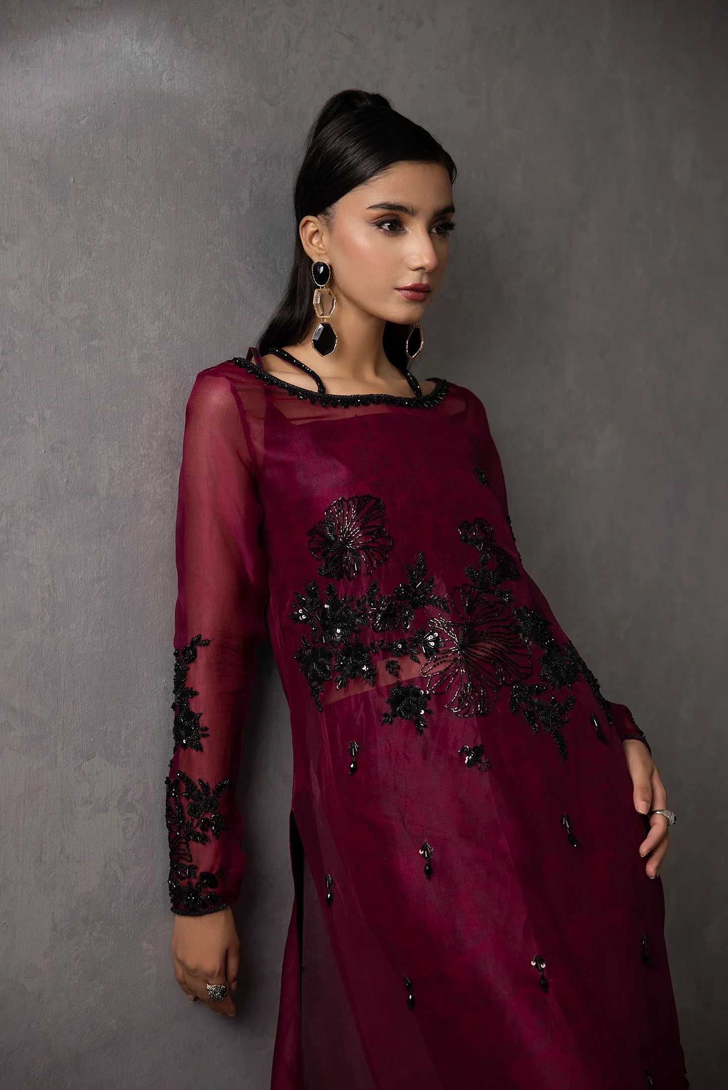 Twilight Bloom - rushian rawsilk - Berry Noir