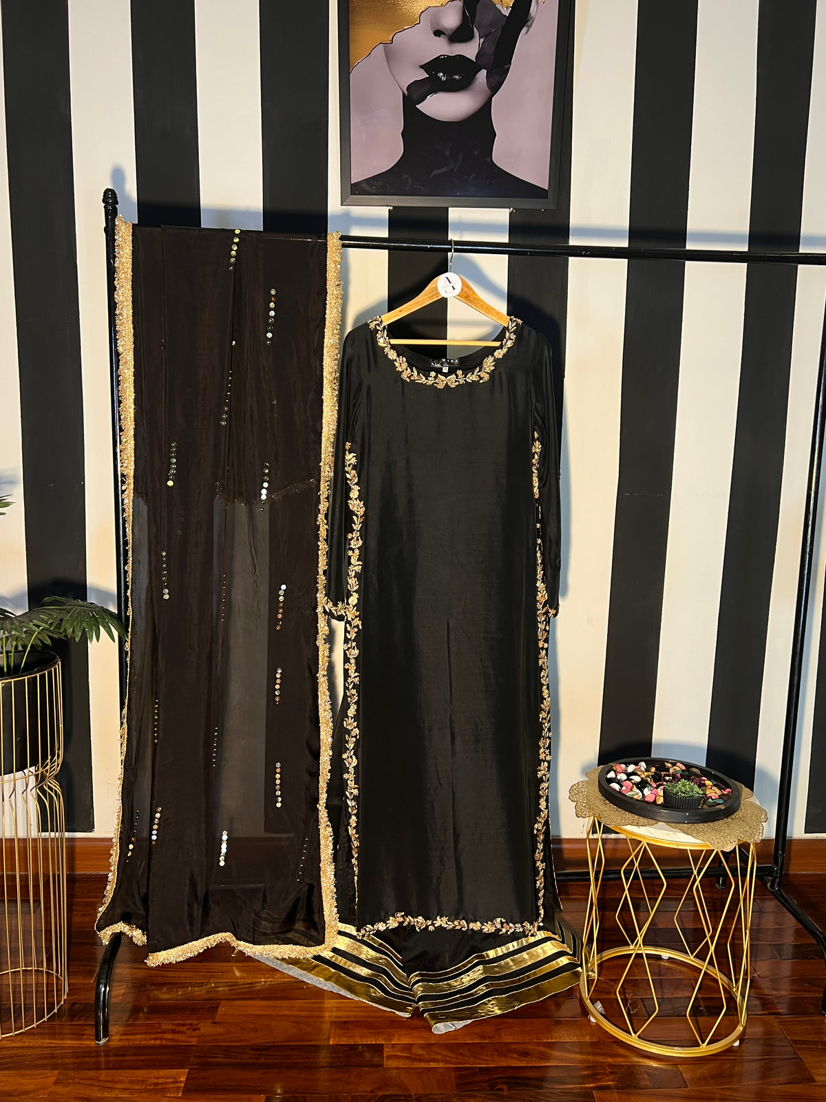Black & Gold Royal Elegance